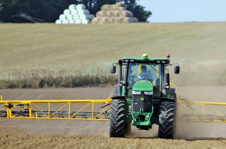 Tractor