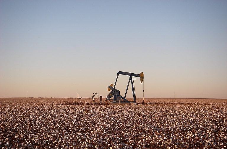 Oil pumpjack