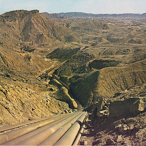 Oil pipelines in Khuzestan, Iran