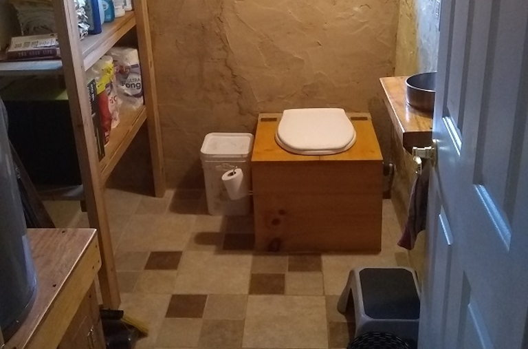 compost toilet