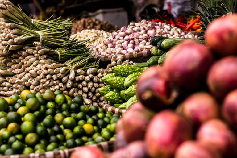 Farmers' market