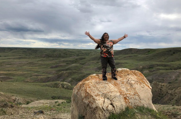 Joely on the land
