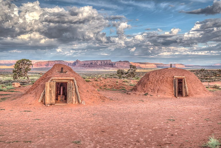 Navajo hogan