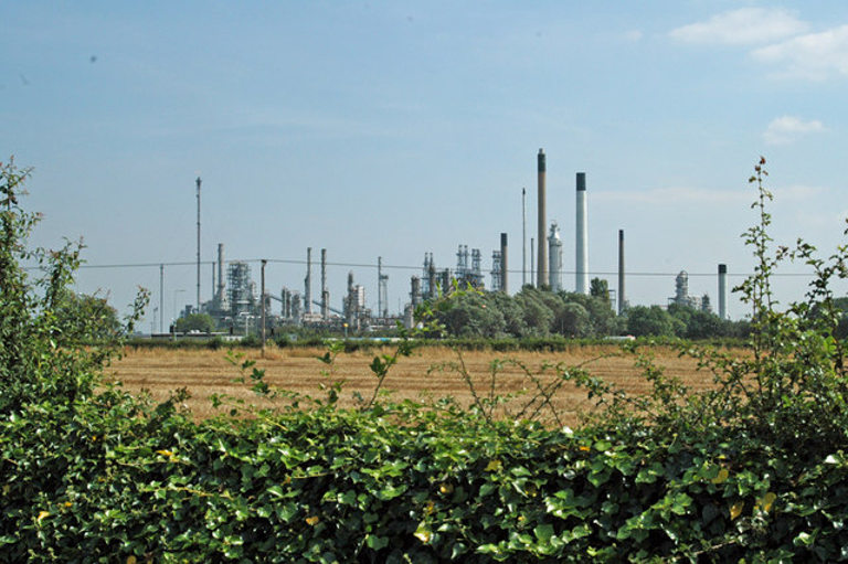 Hmber oil refinery