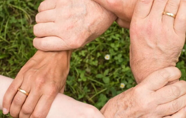 hands