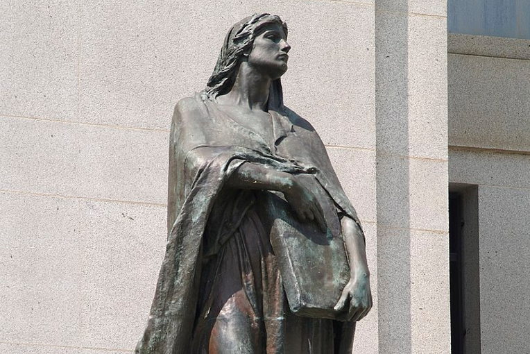 Statue of Truth