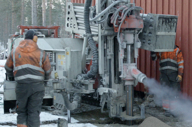 Geothermal drilling