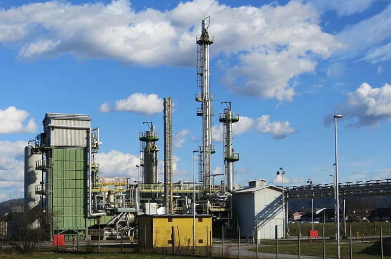 Hydrogen plant
