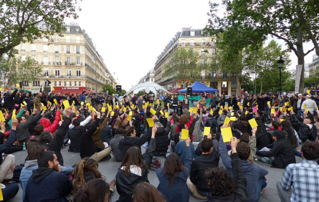 Nuit Debout direct democratic voting